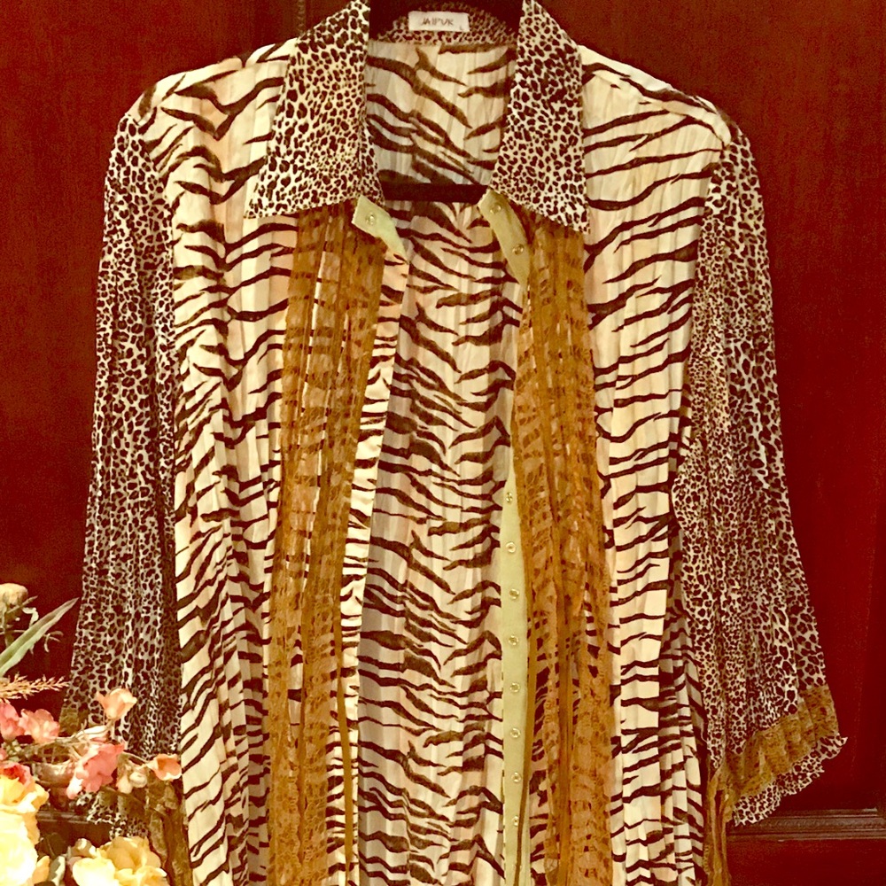 Vintage Animal print with lace blouse, Unique!